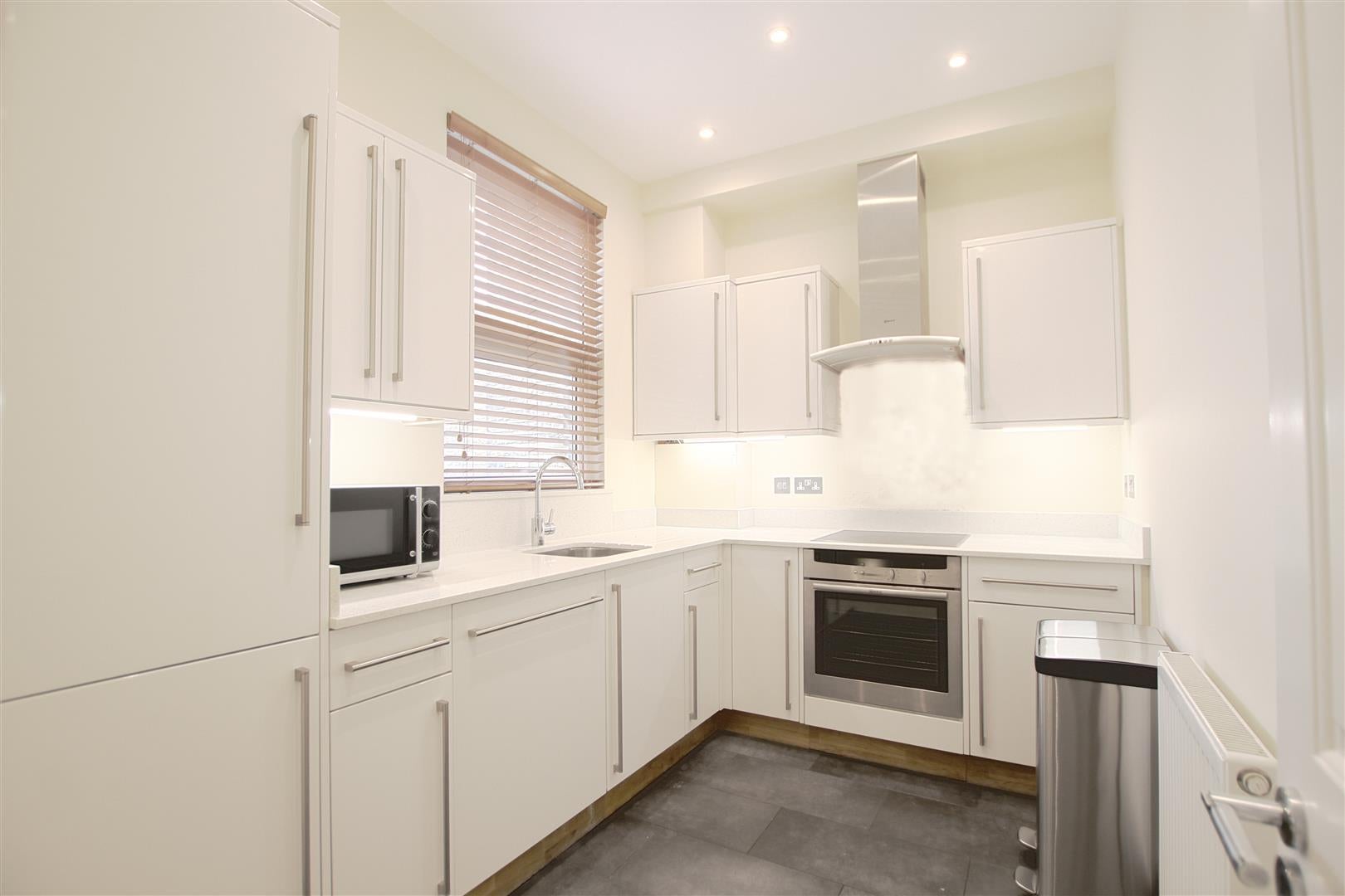 Flat Northfield Avenue in Greater London