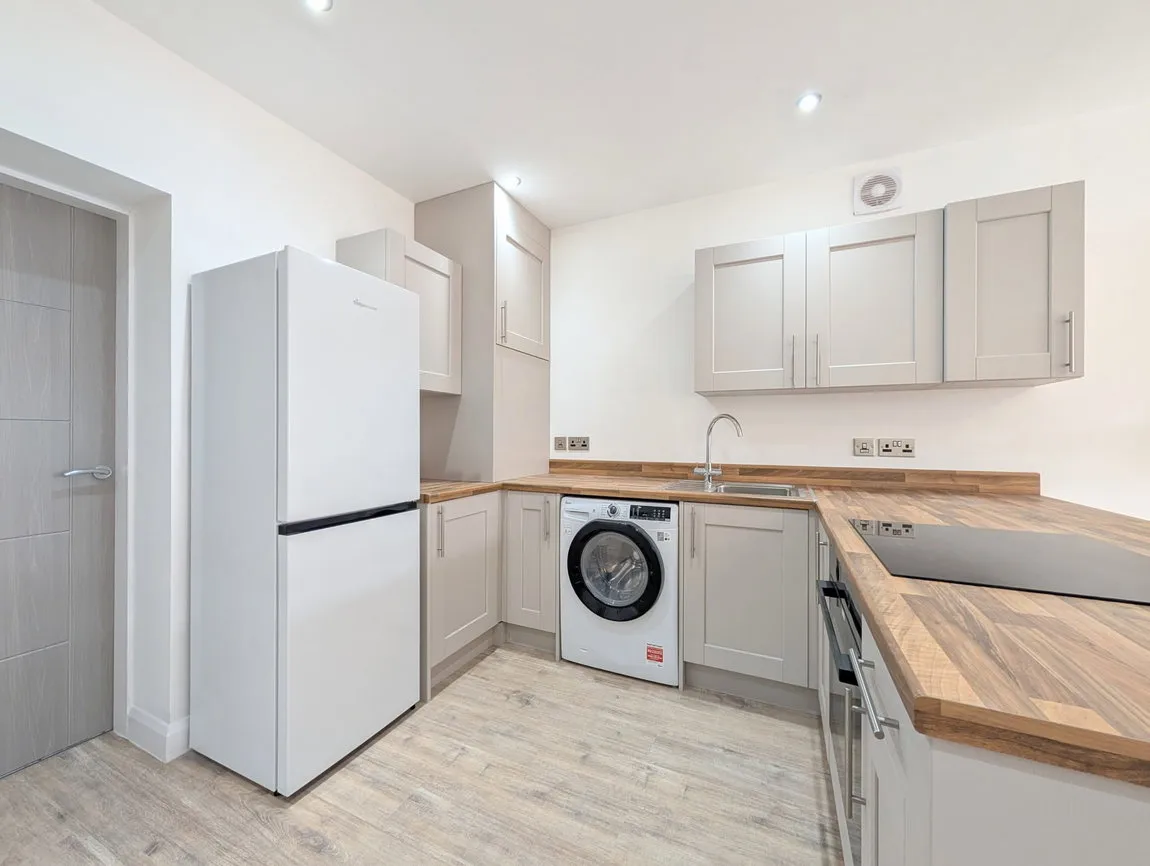 Flat Ranelagh Drive in Southport