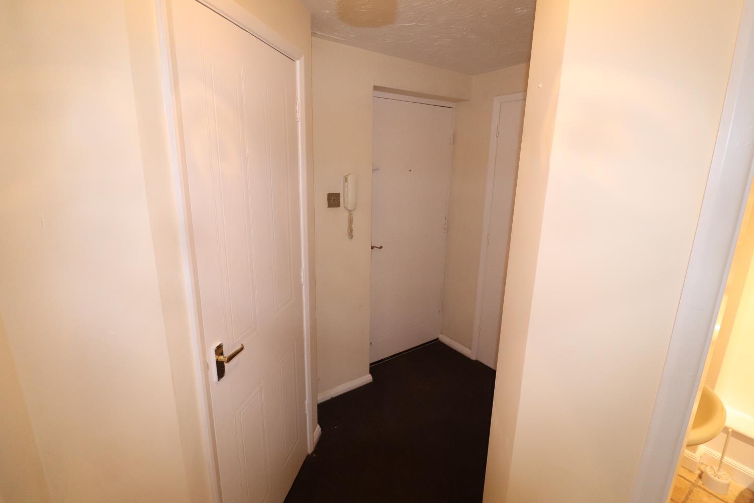 Flat Lockside Place in Coventry