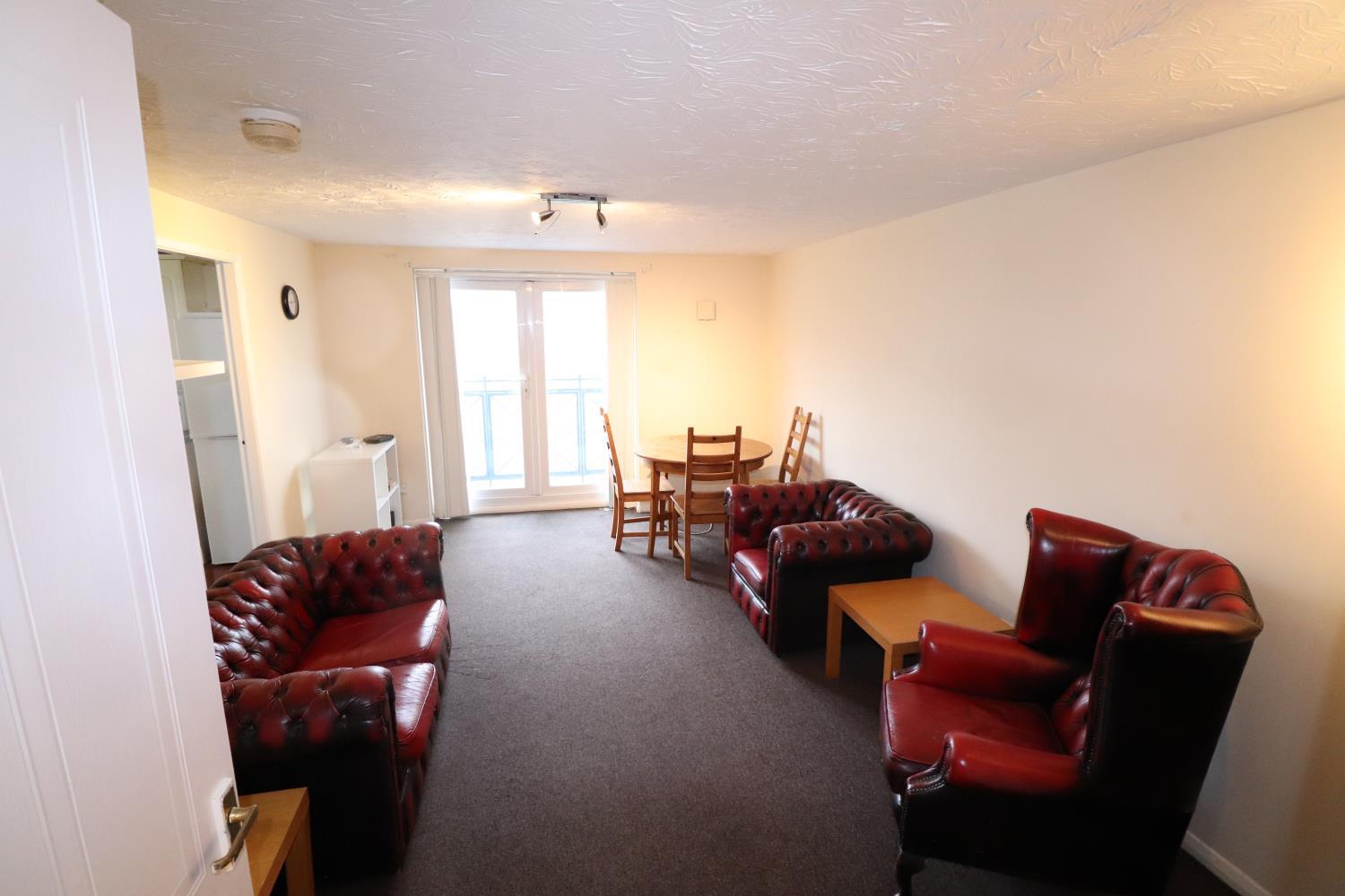 Flat Lockside Place in Coventry