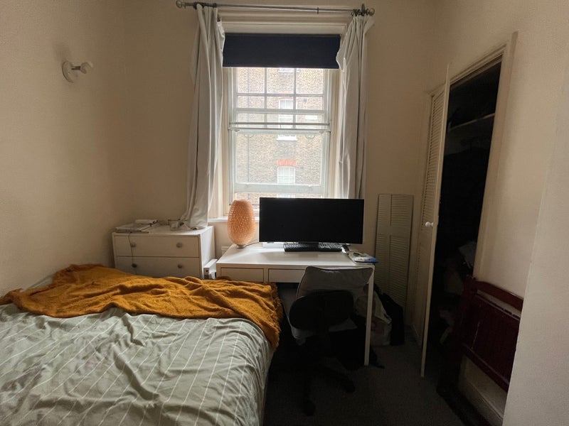Room Vauxhall Bridge Road in City of Westminster