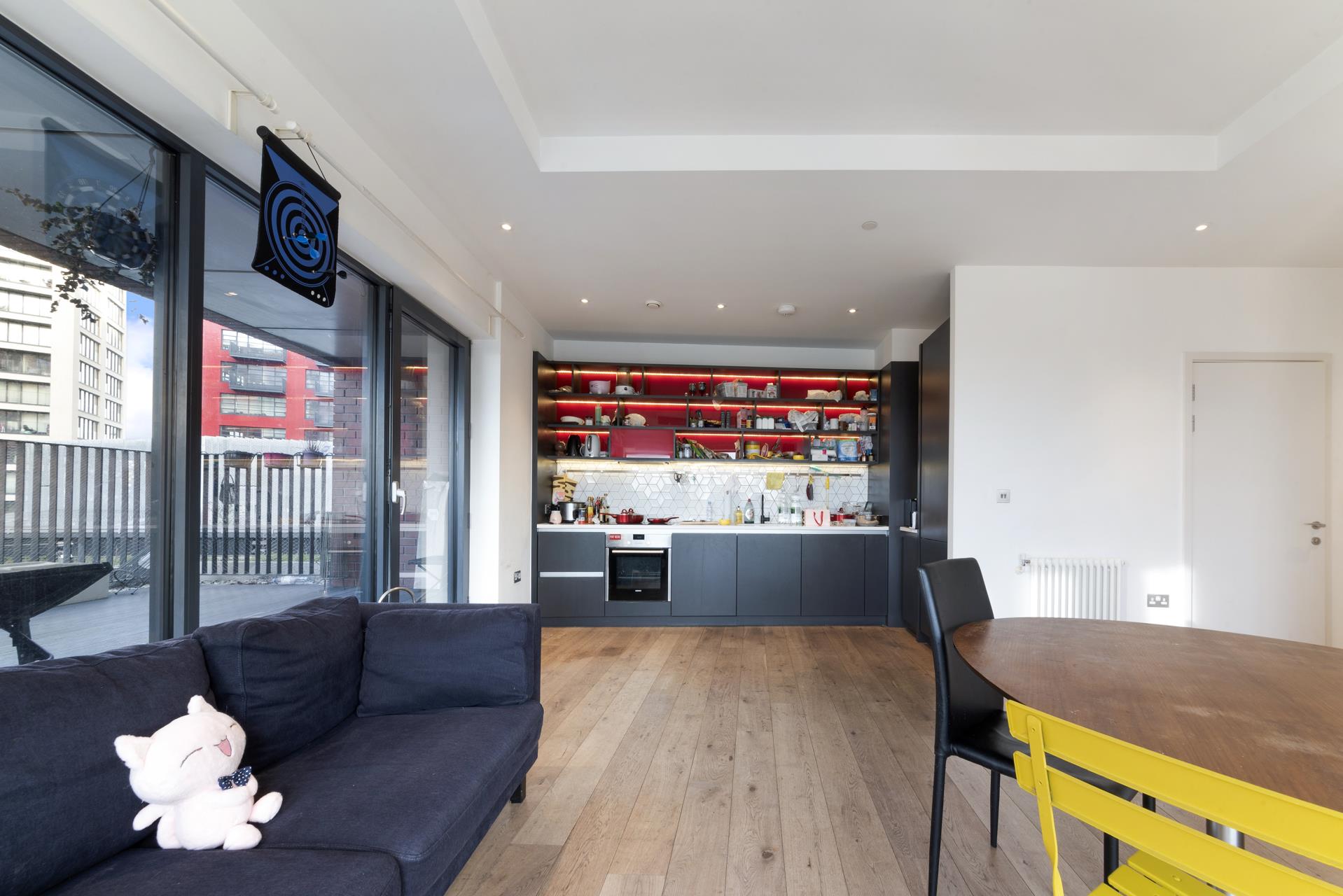 Flat Lyell Street in Greater London