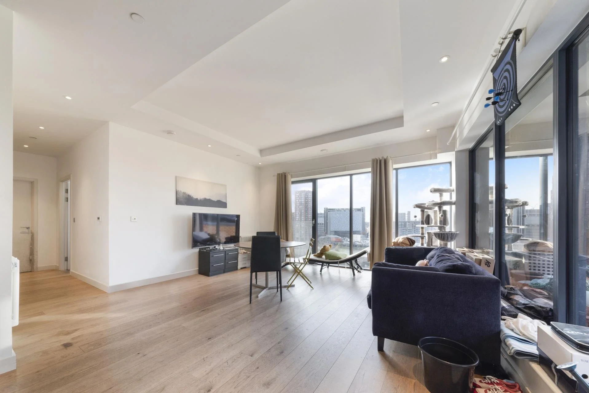 Flat Lyell Street in Greater London