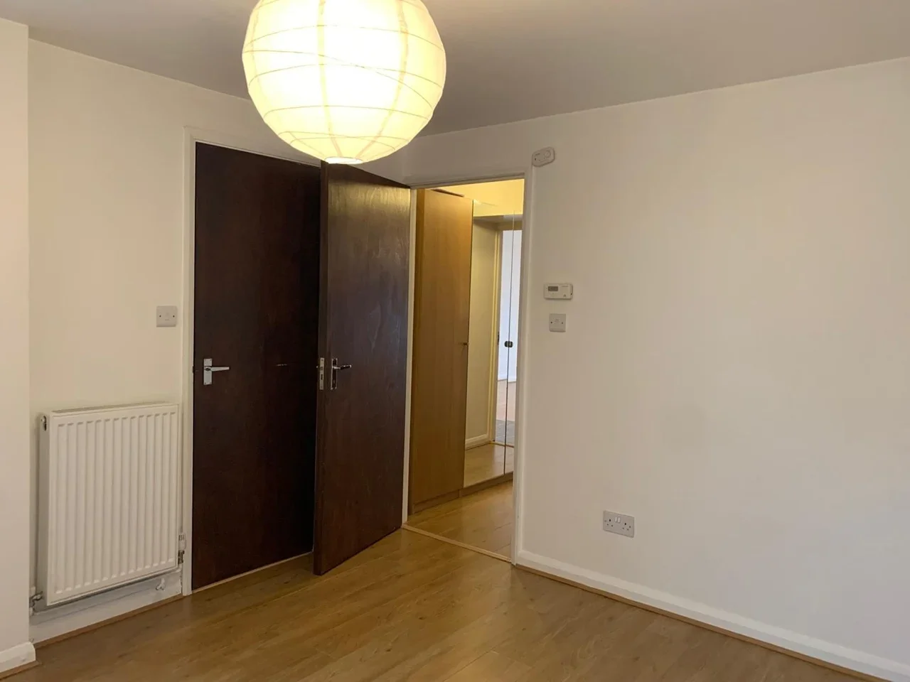 Flat Staines Road in Greater London