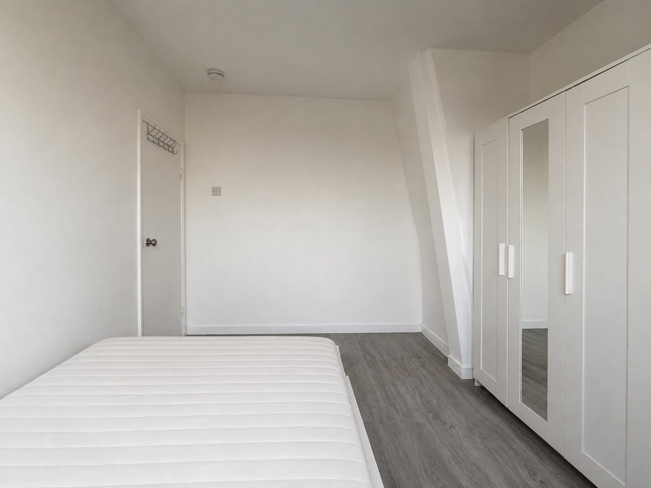 Room Kinglake Street in Greater London