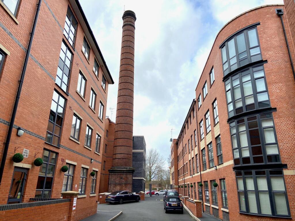 Flat Mint Drive in Birmingham