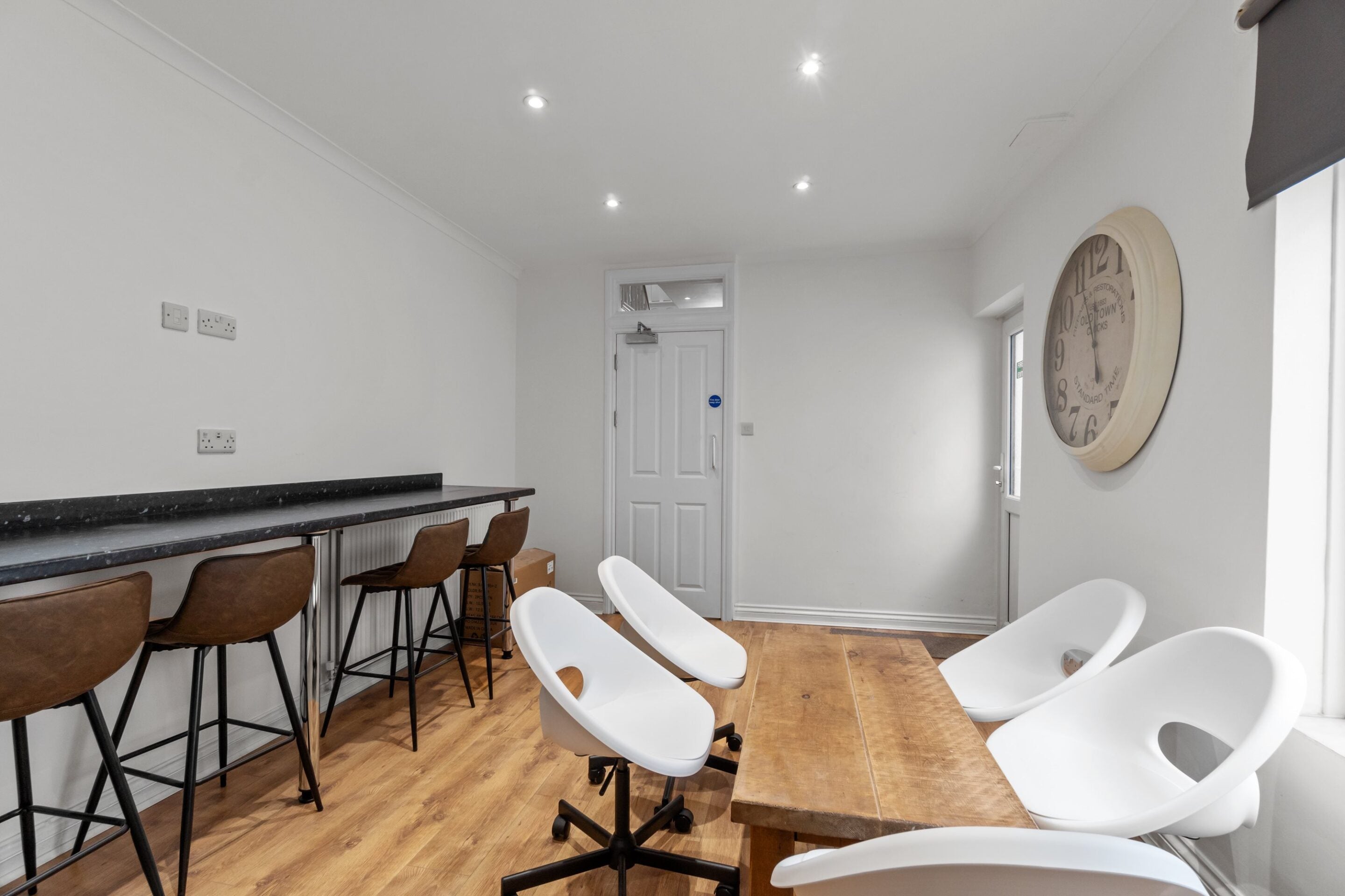 Room Townshend Avenue in Plymouth