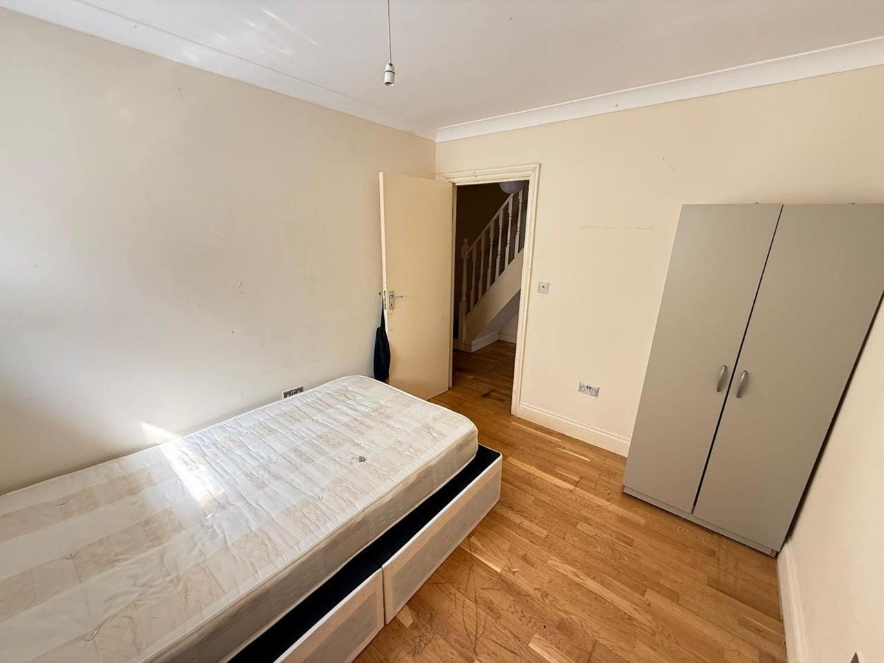House Tivoli Road in Greater London
