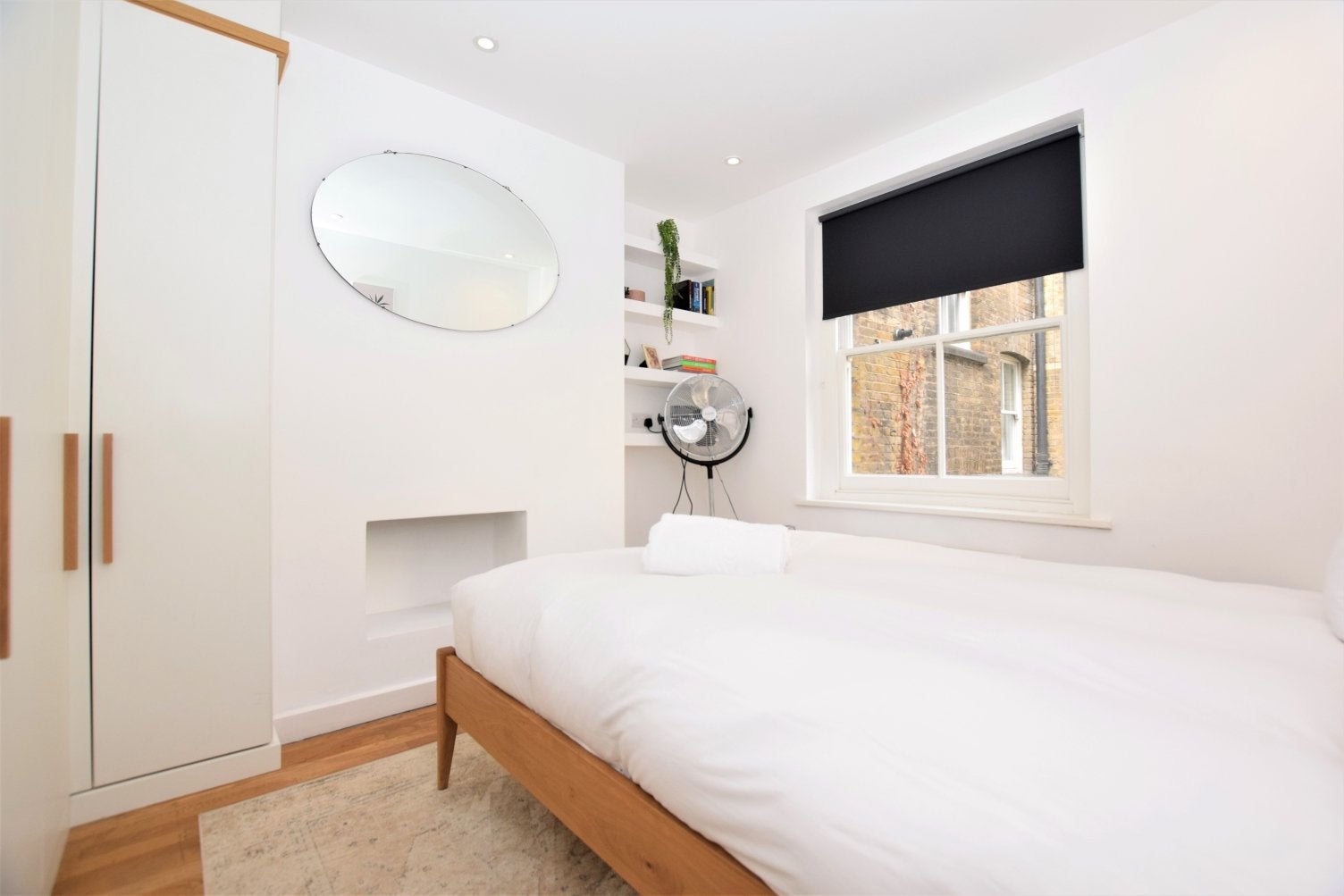 Flat Carmarthen Place in Greater London