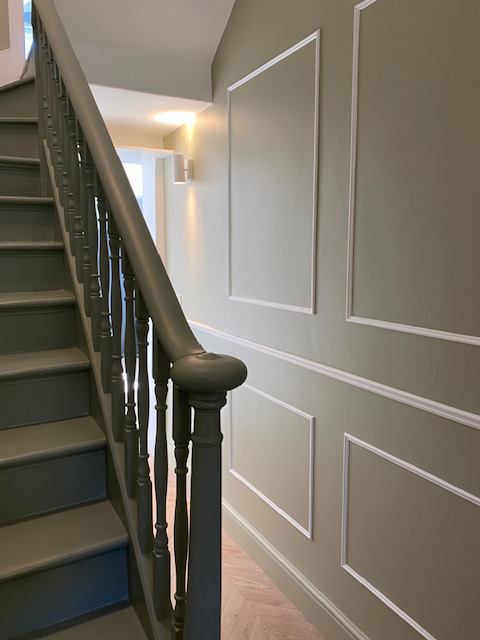 Room Robertson Street in Greater London