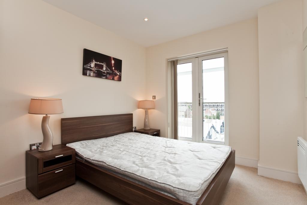 Flat Cheshire Street in Greater London