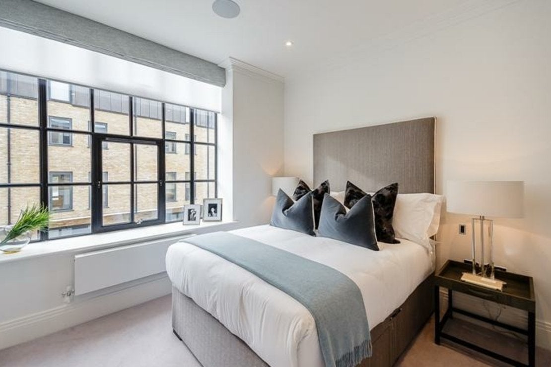 Flat Rainville Road in Greater London