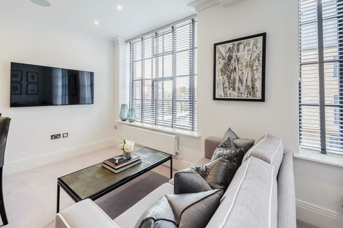 Flat Rainville Road in Greater London