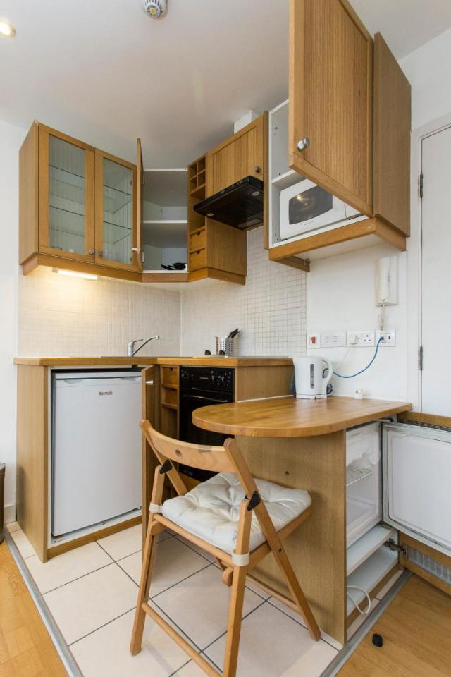 Flat Finchley Road in Greater London