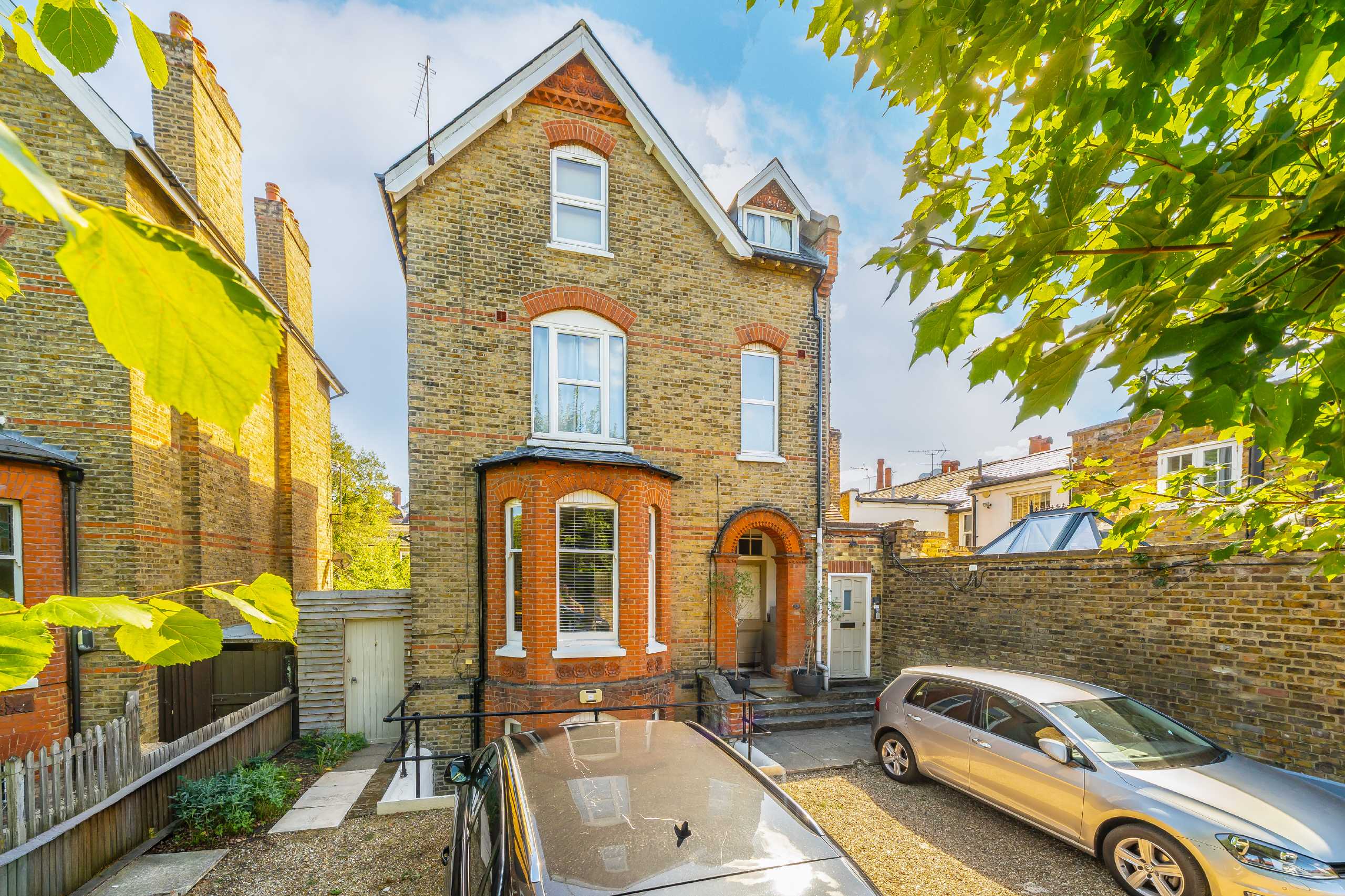 Flat Lancaster Road in Greater London
