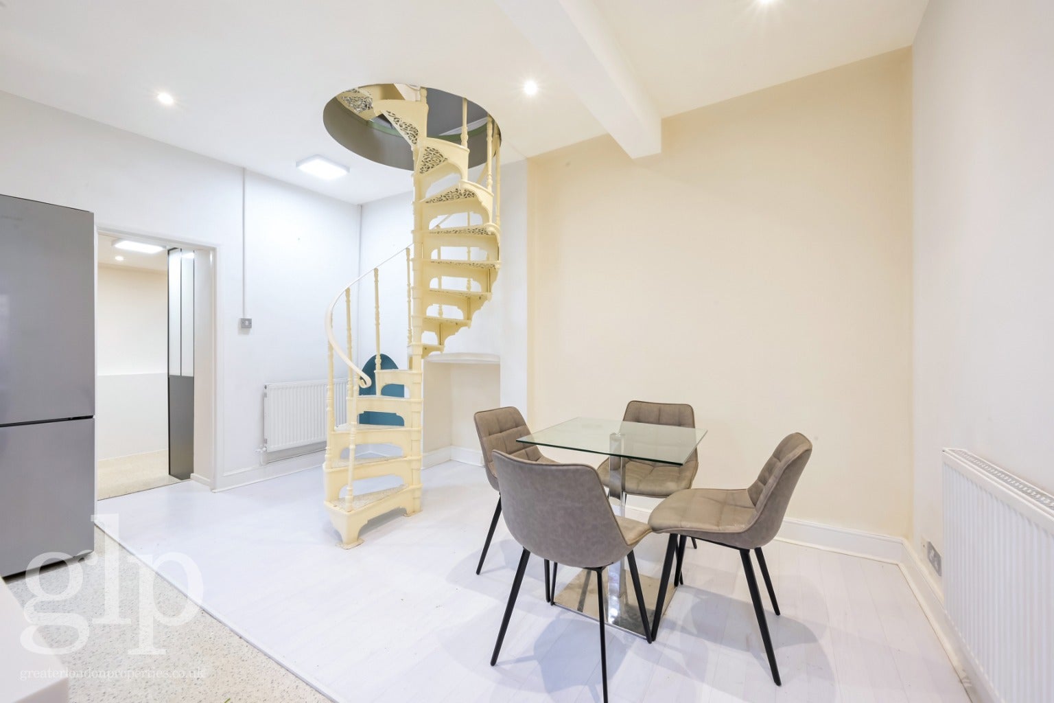 Flat Bathurst Street in City of Westminster