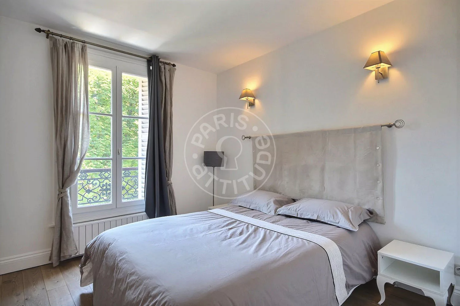 Appartement Rue Chateaubriand à Paris