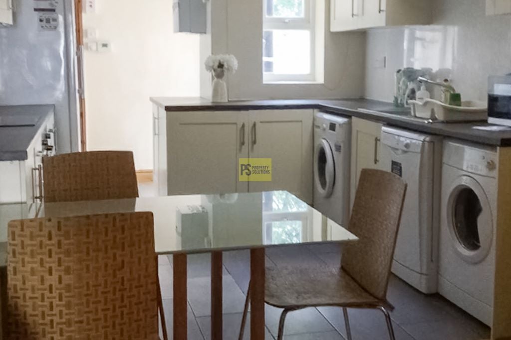 Flat Dawlish Road in Birmingham