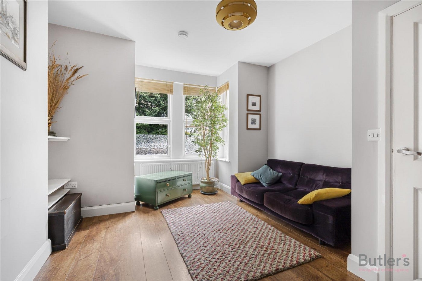 Flat Bradley Close in Greater London