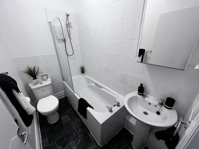 Flat Nancroft Mount in Leeds