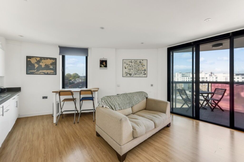 Flat Augustus Street in Greater London
