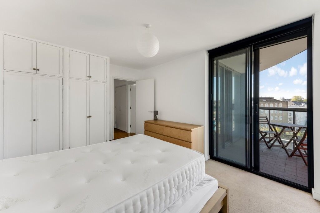 Flat Augustus Street in Greater London