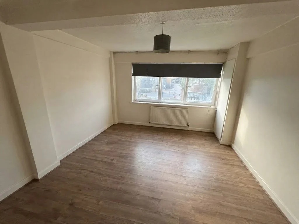Flat Prospect Street in Greater London