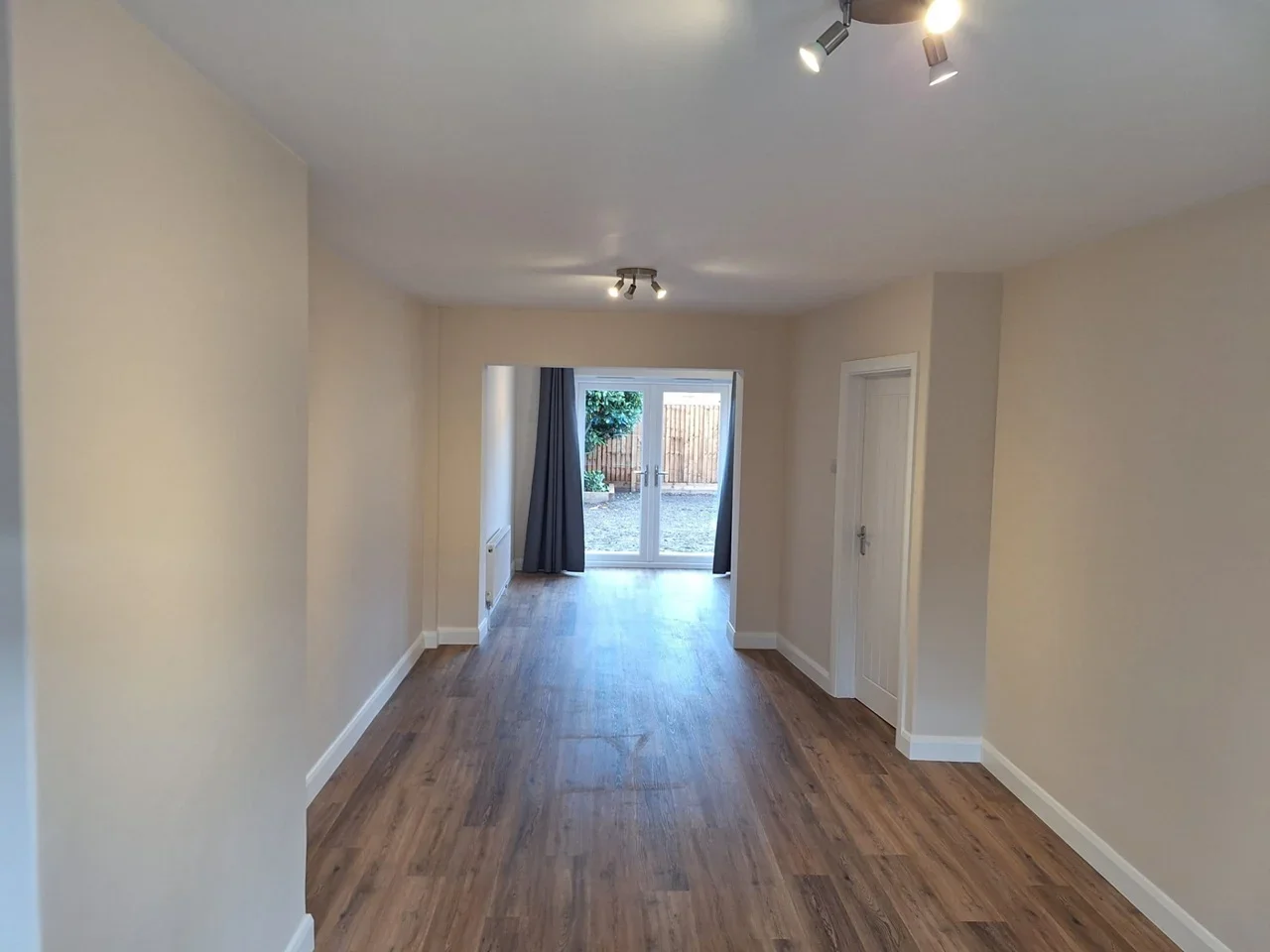 House Horseshoe Close in Surrey Heath
