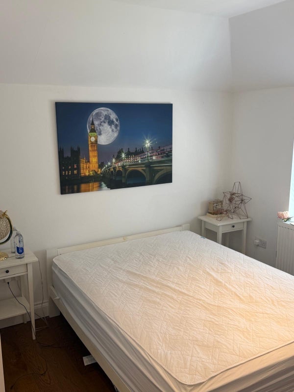 Flat Edgeworth Road in Greater London