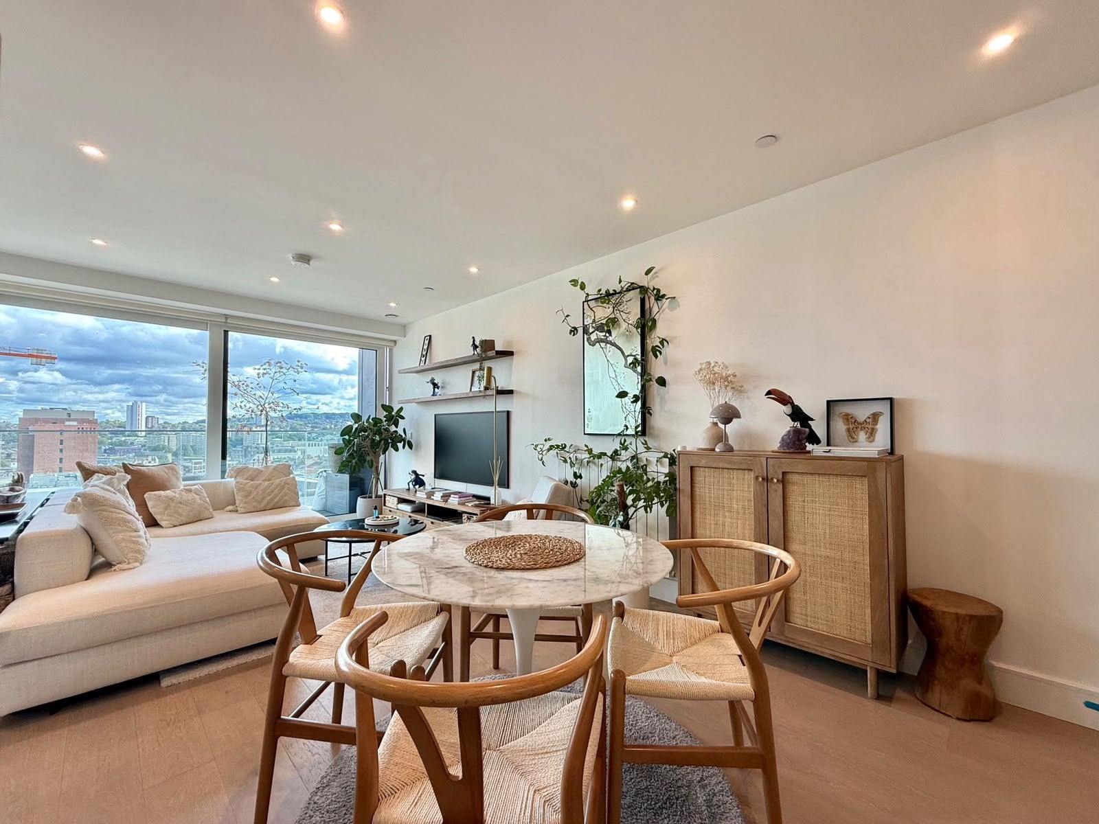 Flat Duke of Wellington Avenue in Greater London