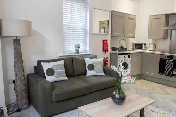 Flat Old Chester Road in Holywell