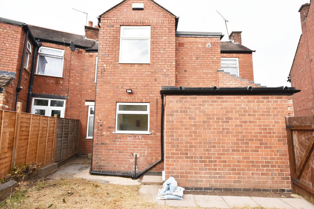Room Briton Road in Coventry