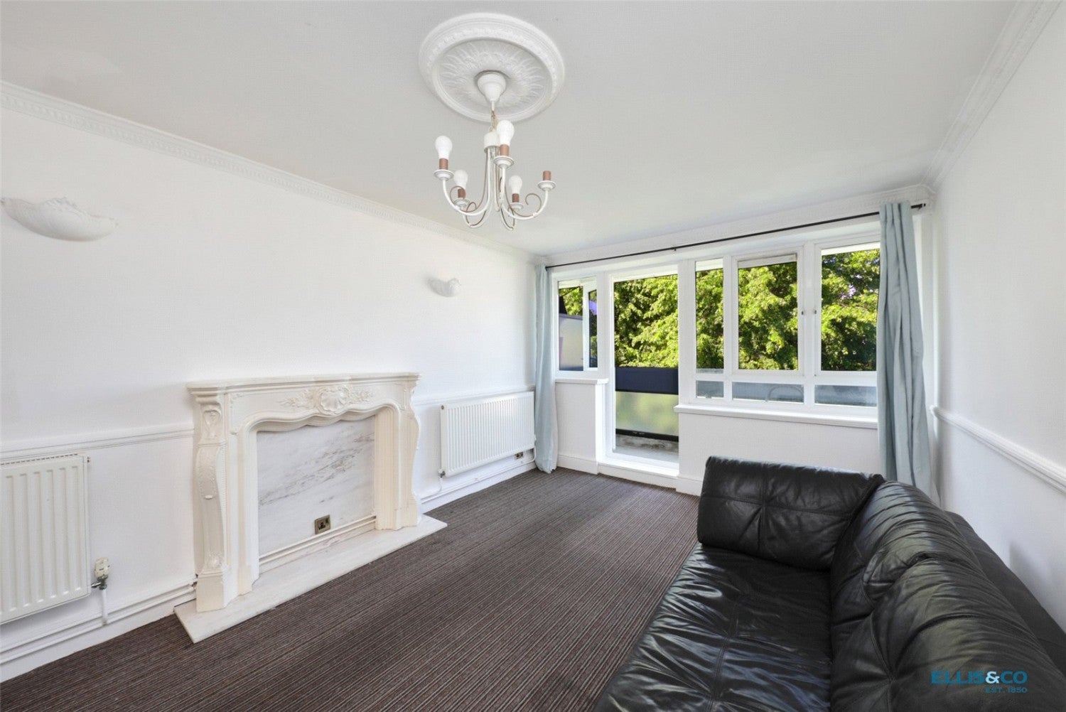 Flat Clark Street in Greater London