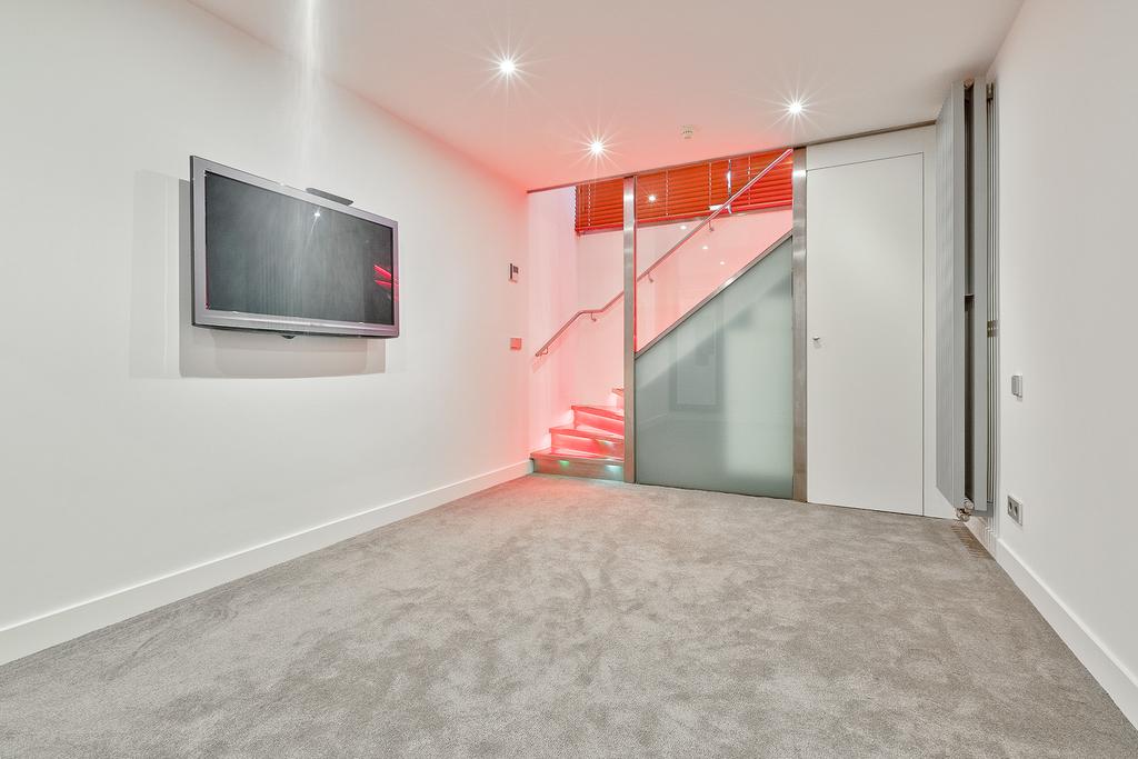 Woning te huur: Cannenburg, Amsterdam