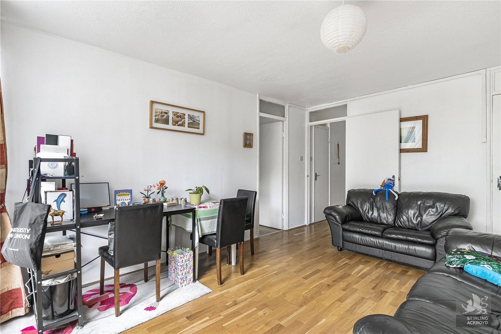 Flat John's Mews in Greater London