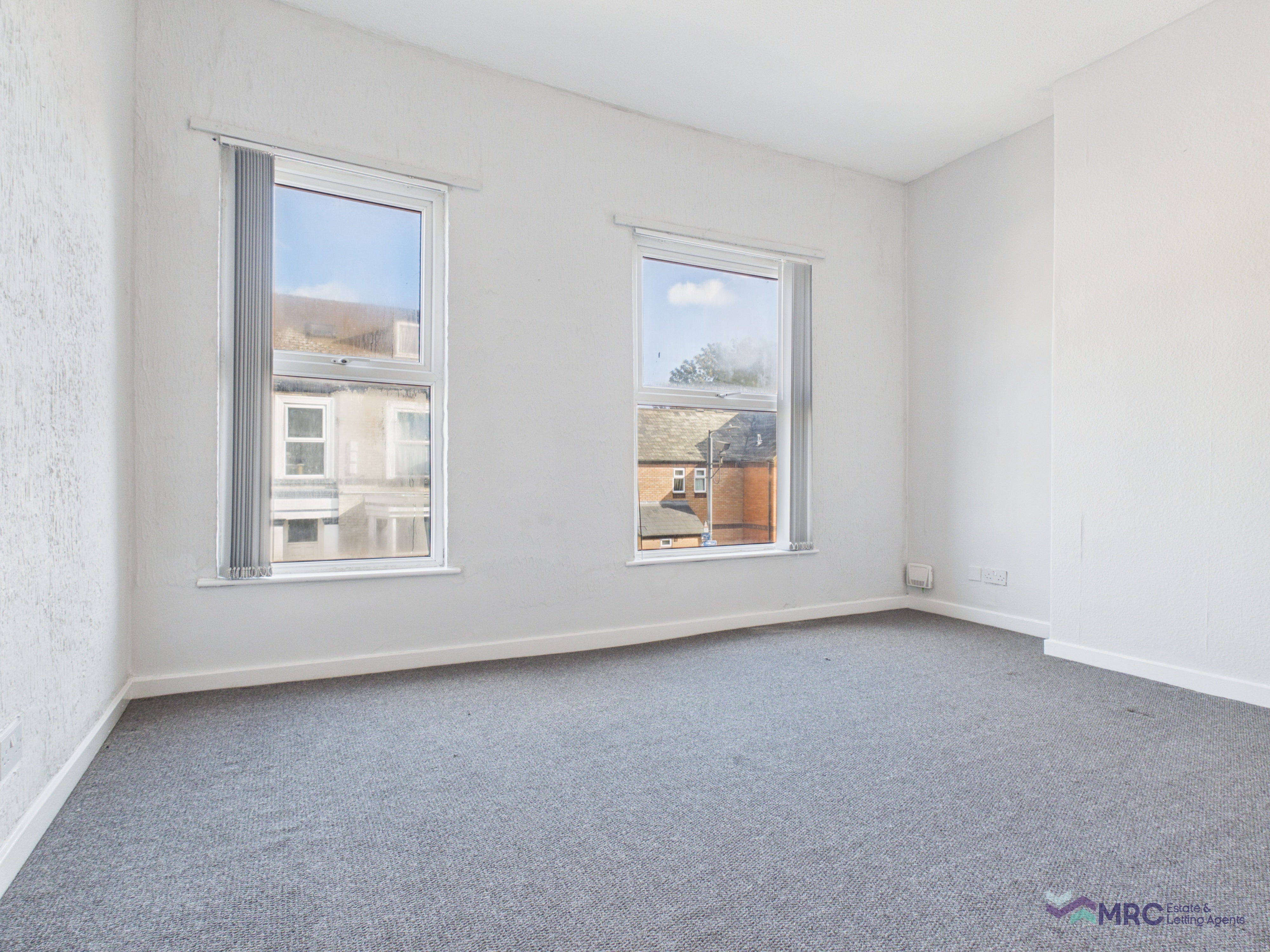 Flat Coltman Street in Hull