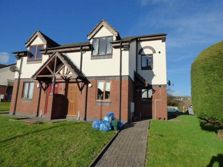 Flat Llansteffan Road in Carmarthen