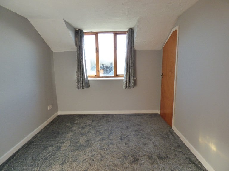 Flat Llansteffan Road in Carmarthen