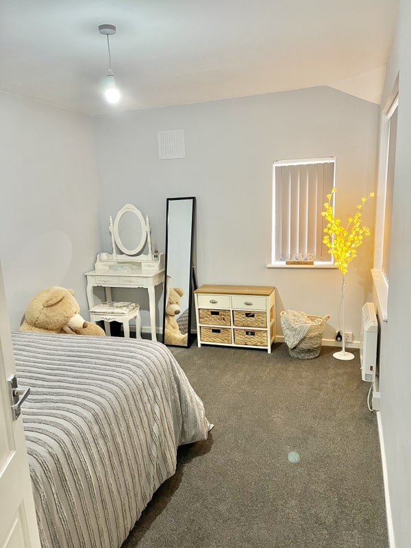 Room Aldridge Road in Birmingham