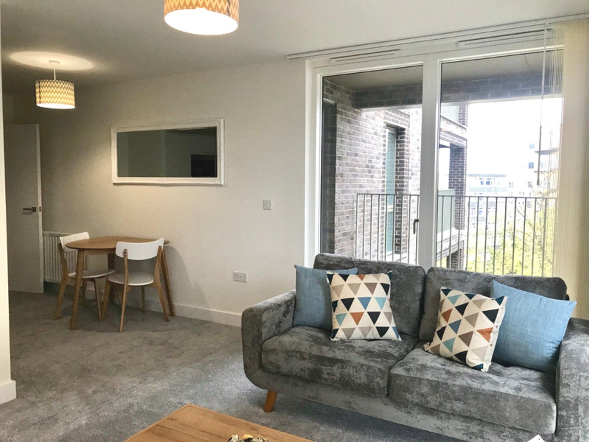 Flat Gayton Road in Greater London