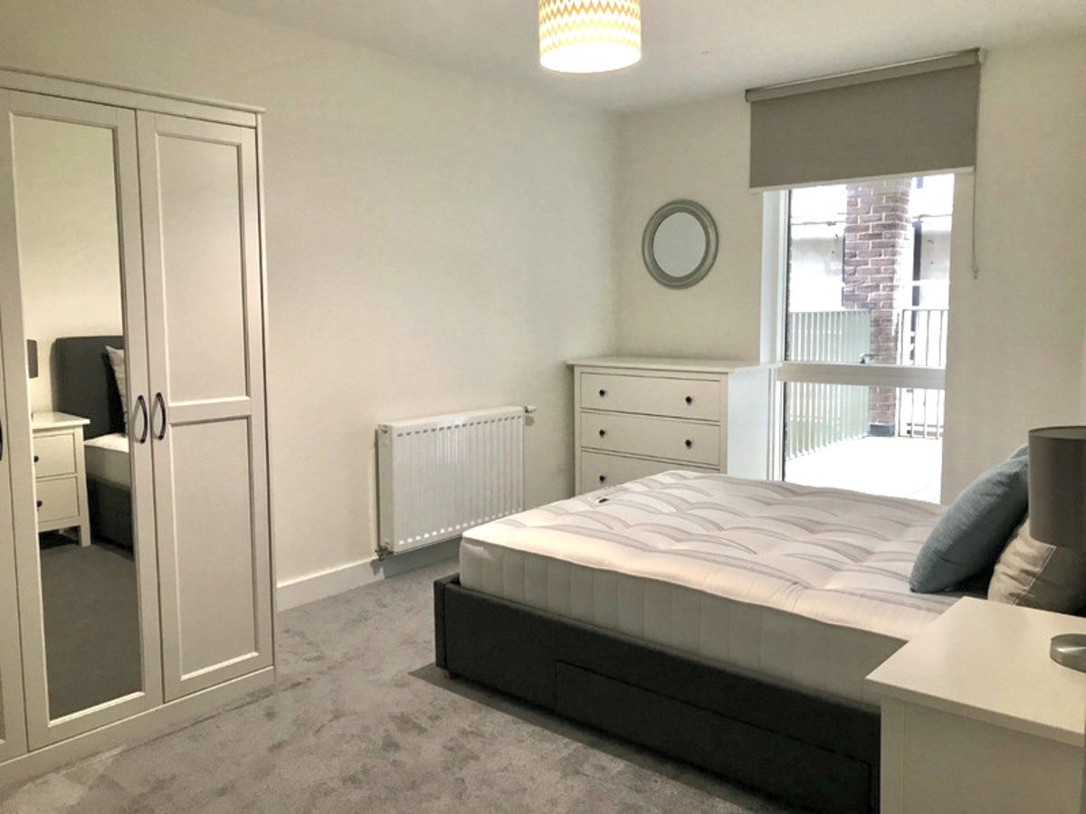Flat Gayton Road in Greater London