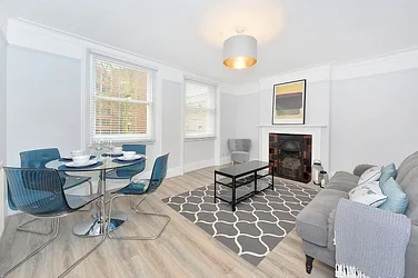 Flat New King's Road in Greater London