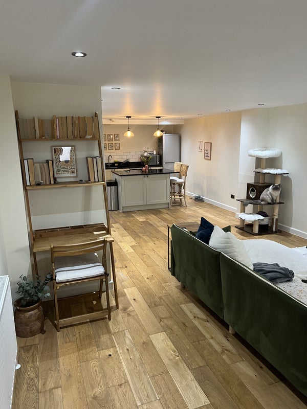 Room Myrdle Street in Greater London