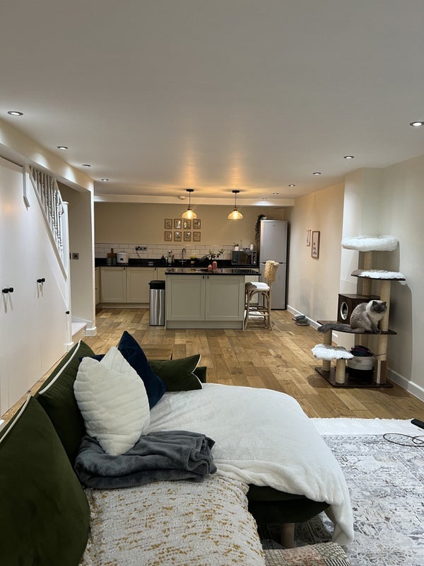 Room Myrdle Street in Greater London