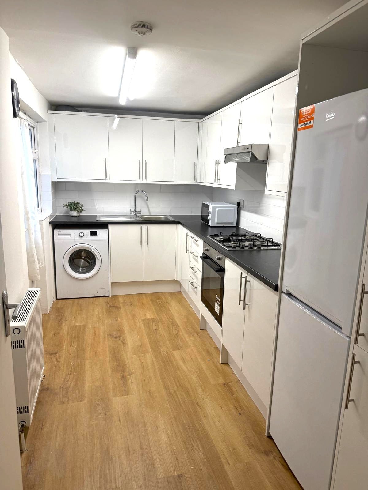 Flat Park Avenue in Greater London