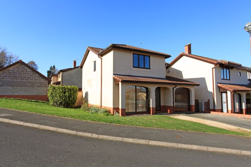 House Mimosa Close in Madeley