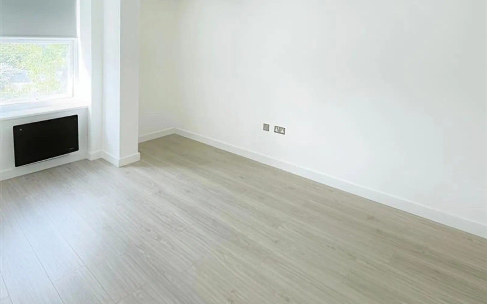 Flat Woodside Park in Rugby