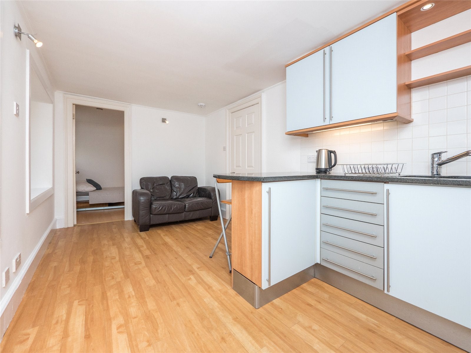 Flat Giles Street in City of Edinburgh