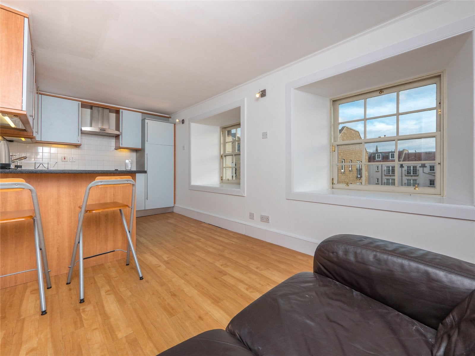 Flat Giles Street in City of Edinburgh
