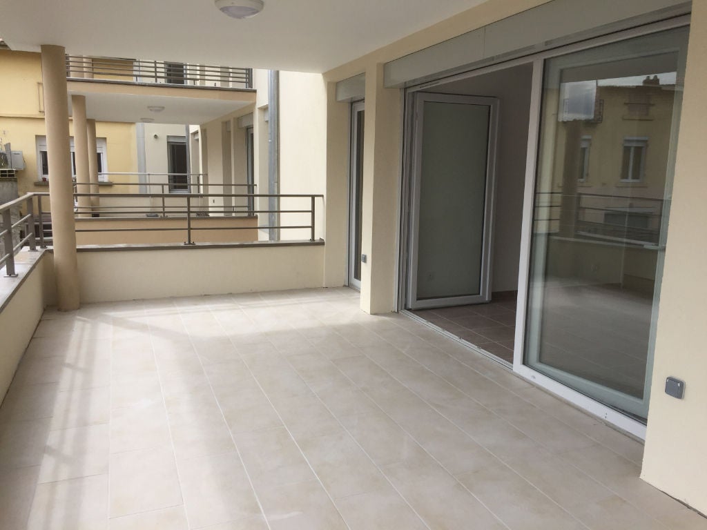 Flat Rue Charles Guillon in Bourg-en-Bresse